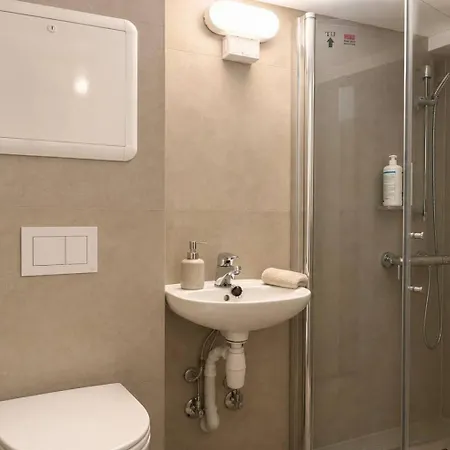 Cozy Near Bryggen Full Kitchen Elevator Holiday home *